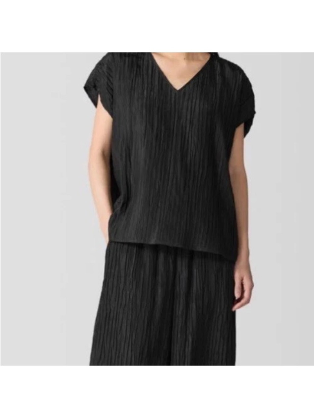 NWT EILEEN FISHER Silk Black jacquard Box Top with subtle sheen runs large Med - Picture 3 of 11